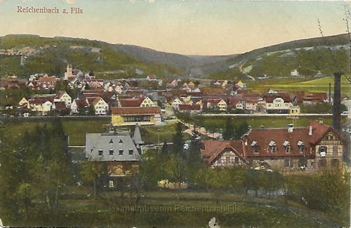 ort13.jpg - Blick von der Spinnerei Otto (im Vordergrund) nach Norden zur Mauritiuskirche und den Schurwald (Karte gelaufen 1922).