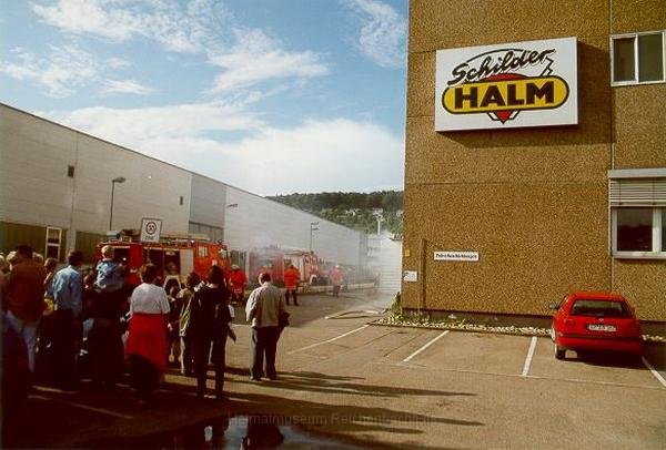 ueb6.jpg - So einen Rummel erlebt die Firma Halm nicht jeden Tag
