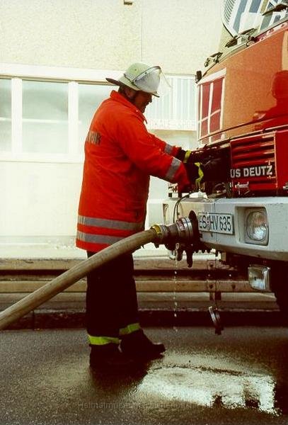 ueb8.jpg - Gleich heißt es "Wasser marsch"