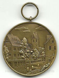 feuer7.jpg - Medaille "100 Jahre Feuerwehr Reichenbach/Fils" von 1986 (Rückseite).
