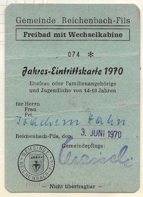 sport13.jpeg - Jahreskarte für das Reichenbacher Freibad von 1970
